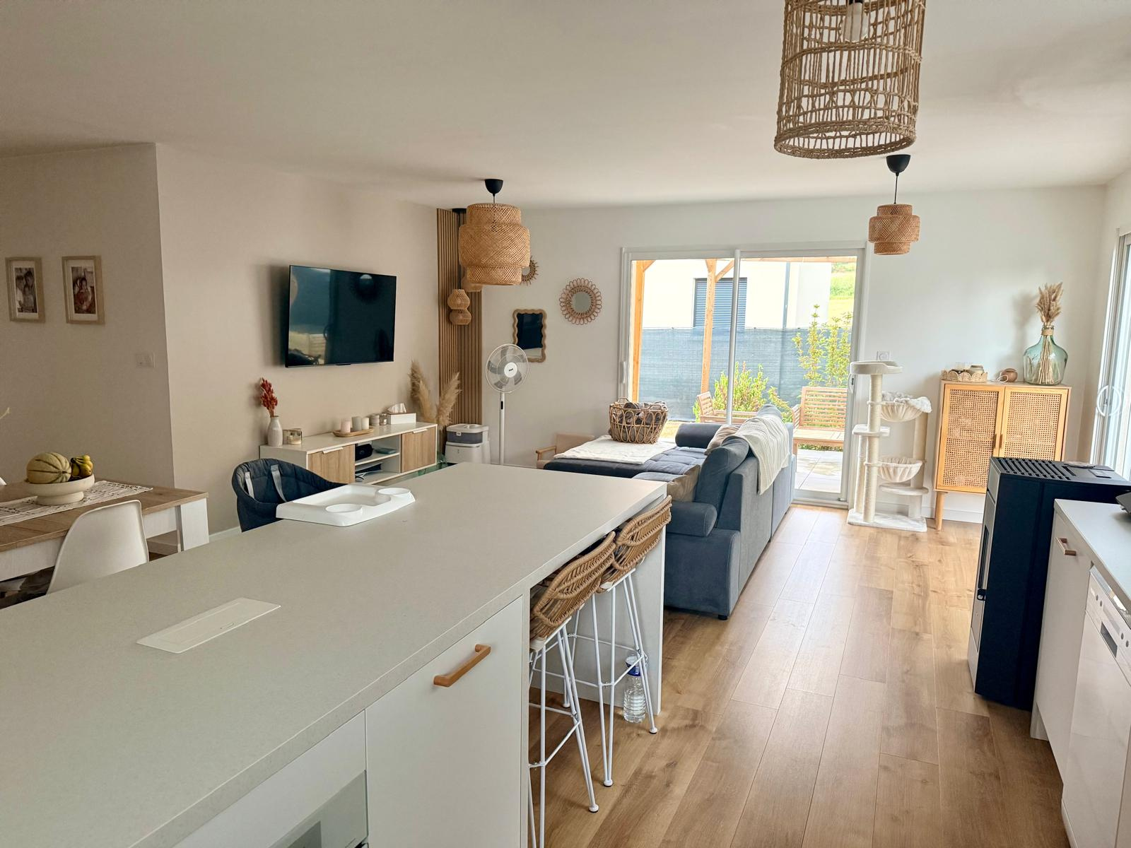 Maison plain pied avec jardin