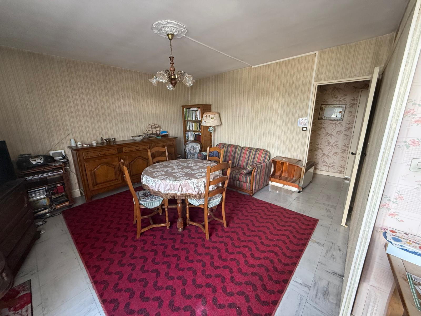Appartement 4 pièces 76 m² · à Clermont Ferrand · 76,4 m² · 60 000 €