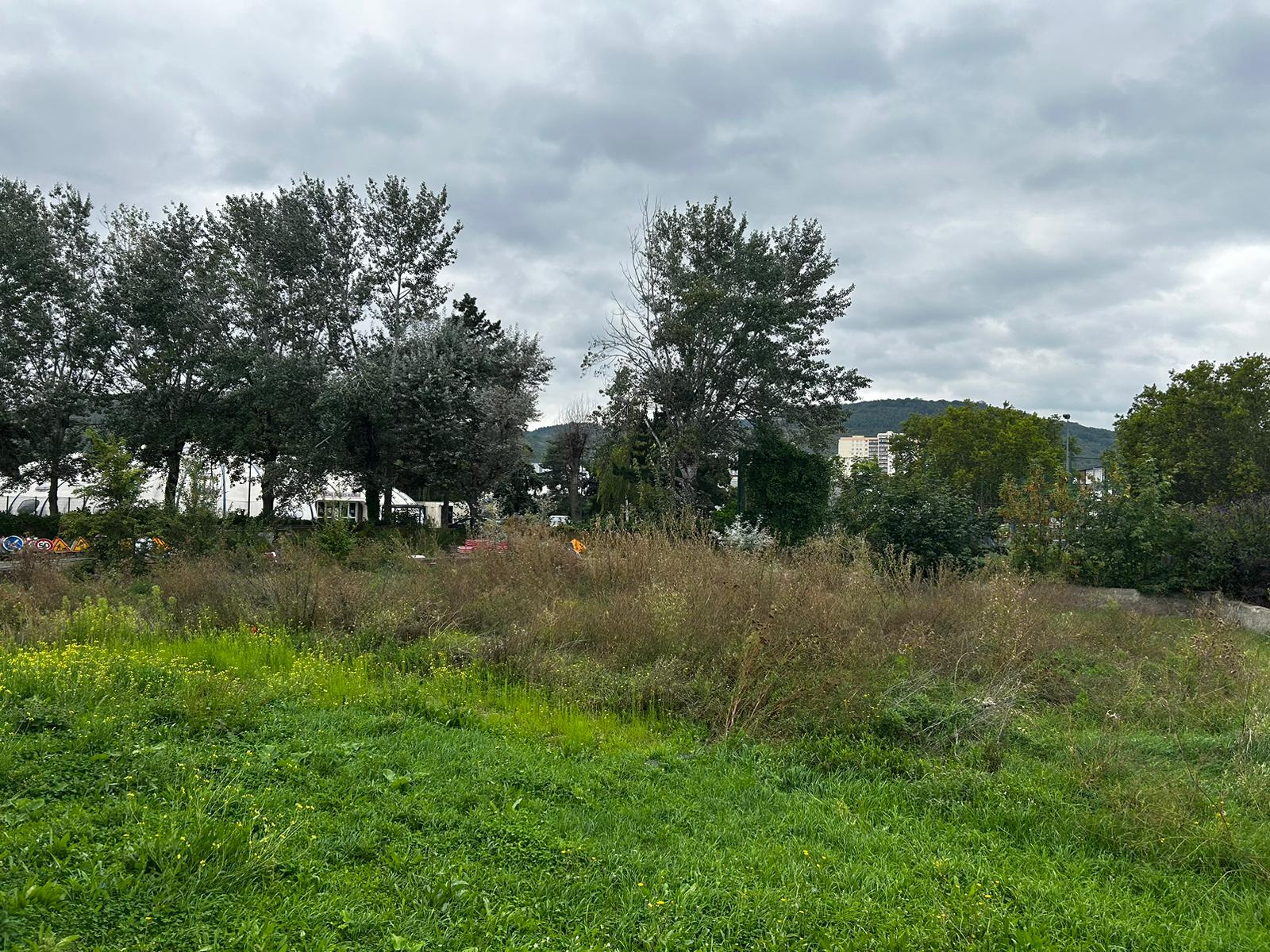 terrain · à Clermont-Ferrand · 74 000 €