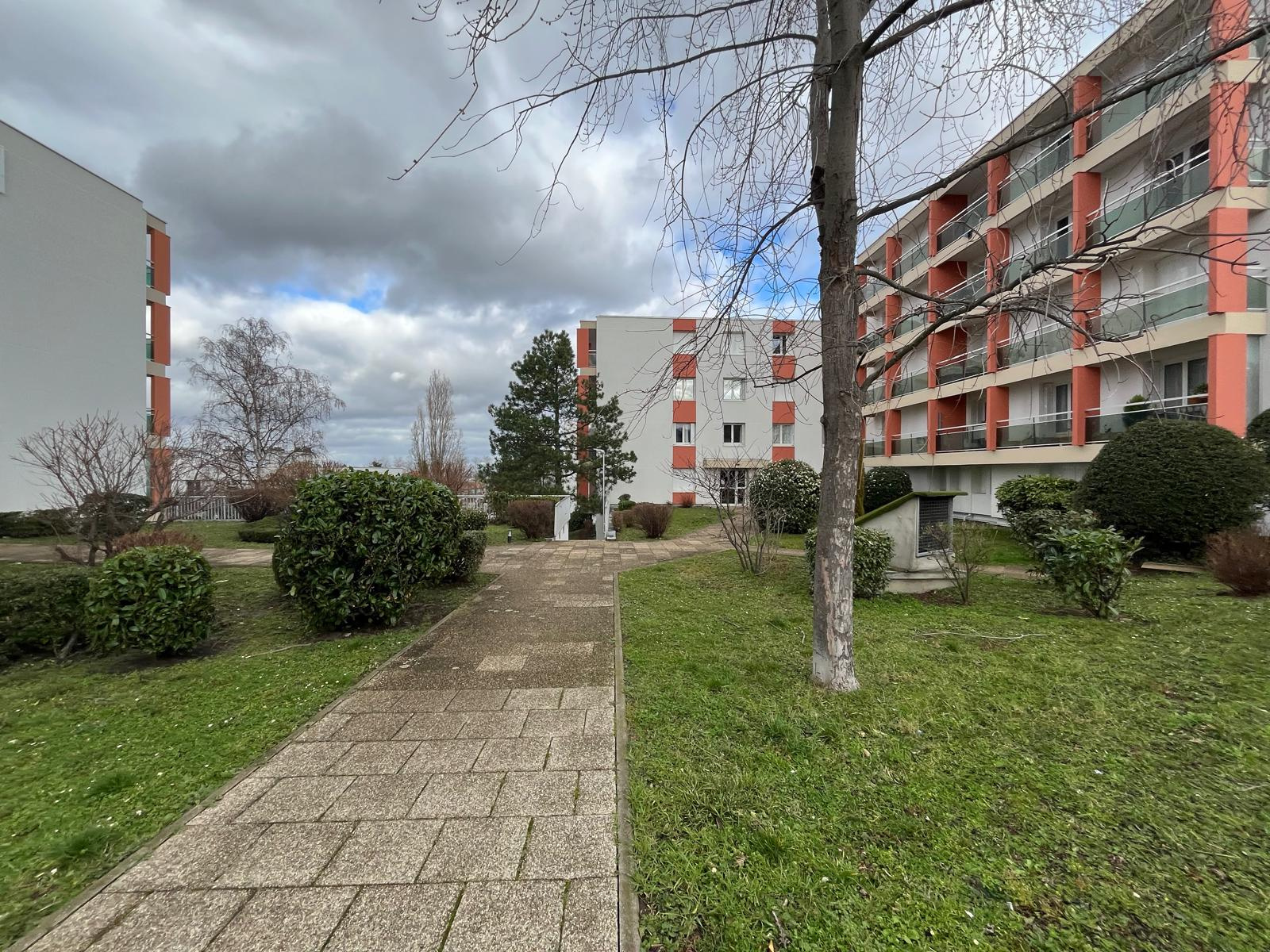 Appartement 4 pièces 77 m² · à Clermont Ferrand · 77,3 m² · 205 000 €